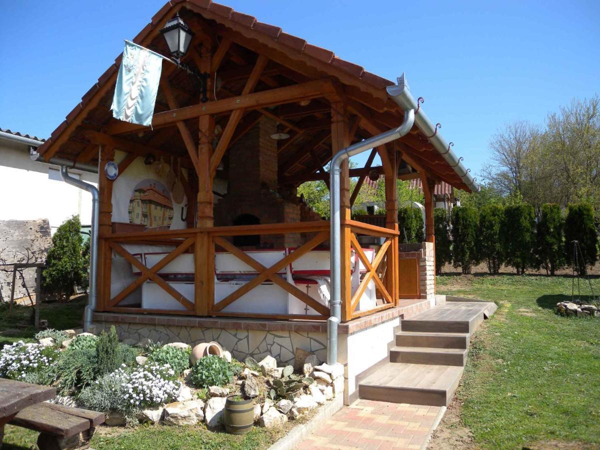 Apartment In Fonyod/Balaton 18583 Bagian luar foto